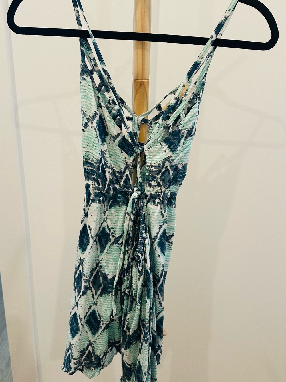 Tiare Hawaii Blue and Mint Print Mini Dress. Size S